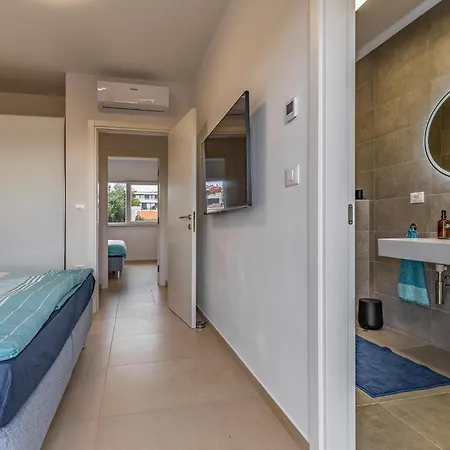 Ferienhaus Amazing In With Heated Swimming Pool